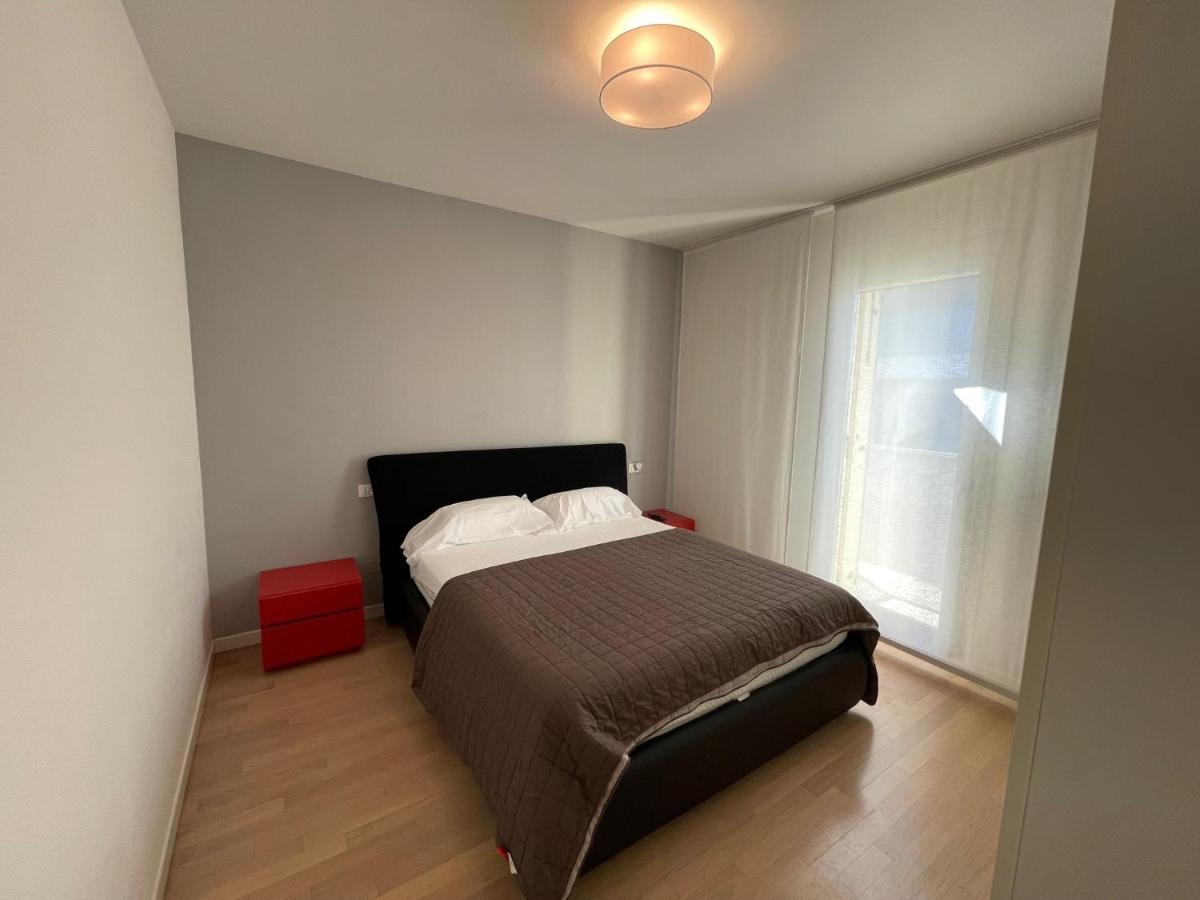 Appartamento Trilocale Attico Zona Centro Caorle Esterno foto