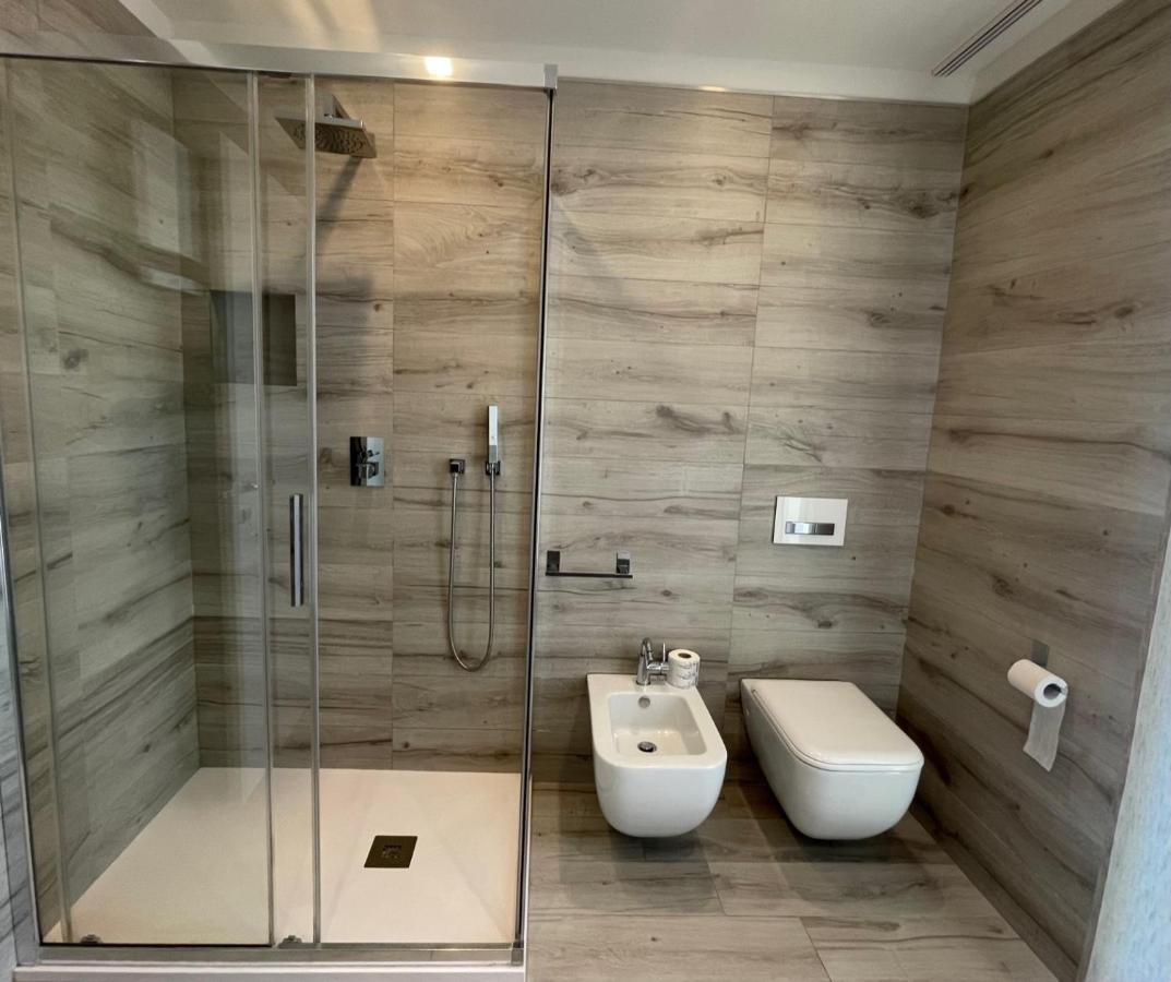 Appartamento Trilocale Attico Zona Centro Caorle Esterno foto